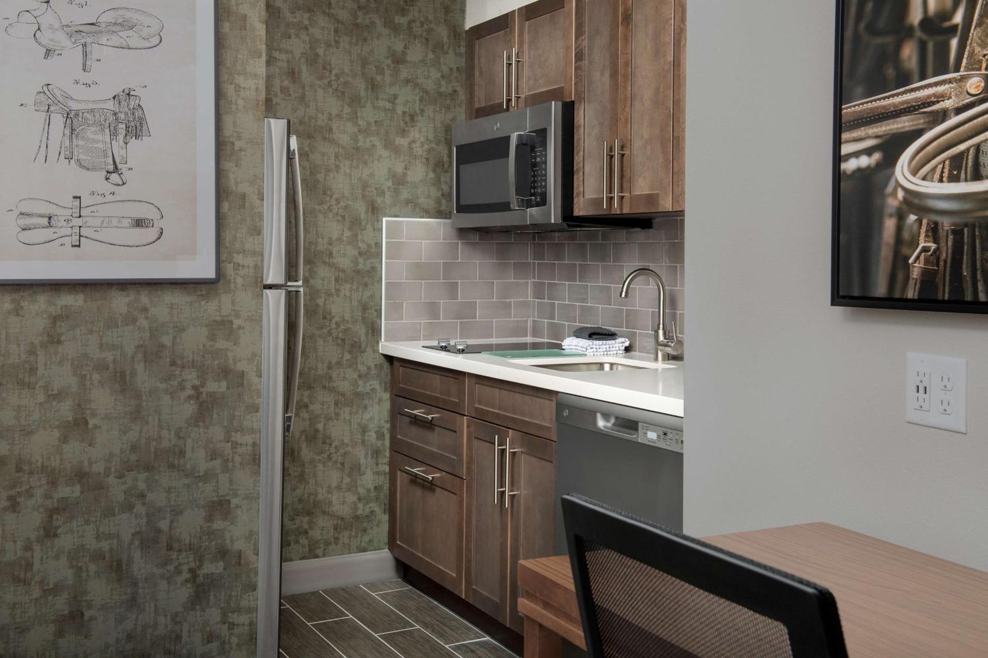 Homewood Suites By Hilton Louisville Airport Bagian luar foto